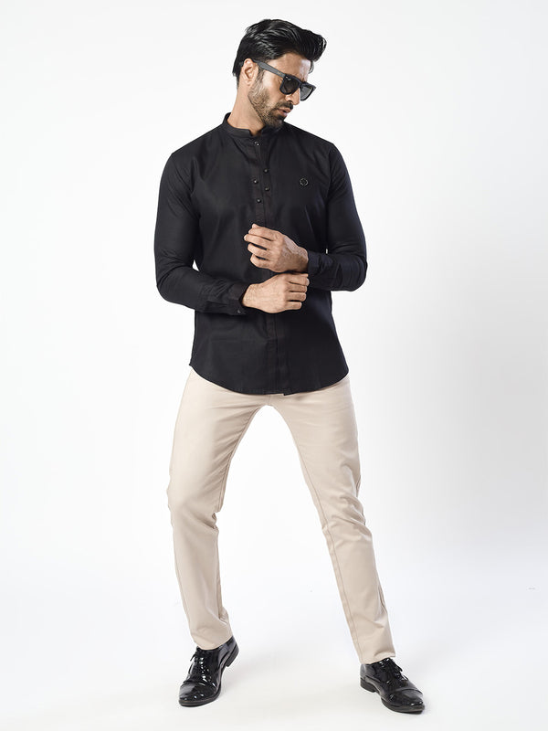 Dashing Black Sleek Fit Patterned Shirt